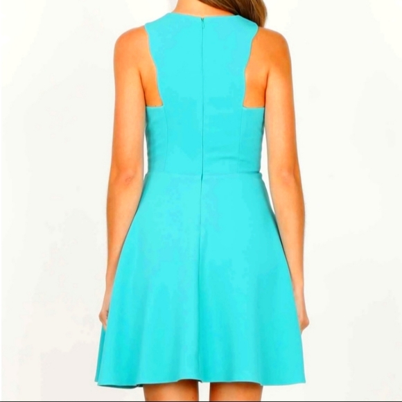 NWT Adelyn Rae Scalloped Dress Sz L Retail $105 - Picture 2 of 4